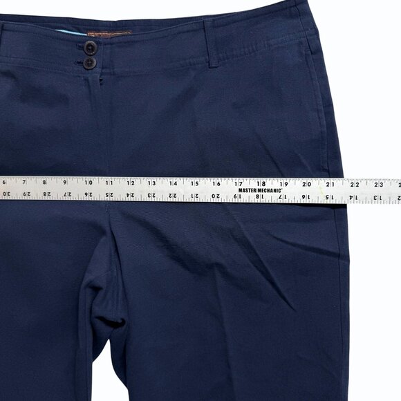 Tommy Bahama Backswing Bermuda‎ Golf Shorts Womens 14 Silk Cotton Navy Athletic - Picture 10 of 12